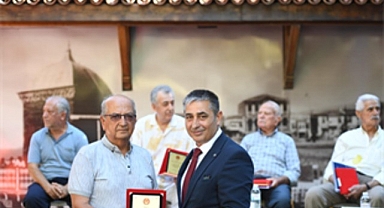 İzmir İtfaiyesi’nin çınarları genç meslektaşları ile buluştu